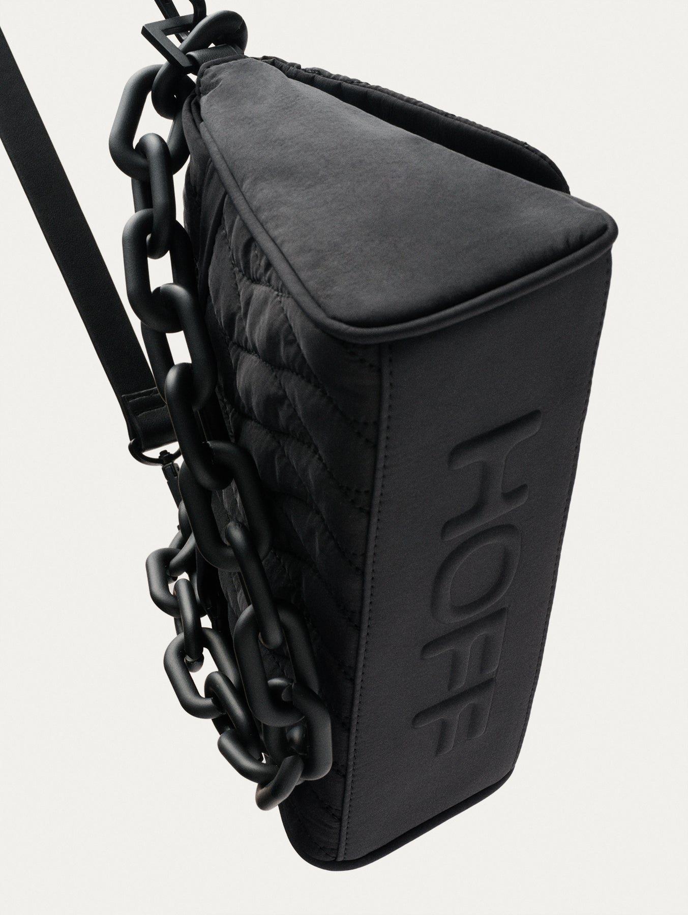 BOLSO ACOLCHADO NYLON QUILT NEGRO