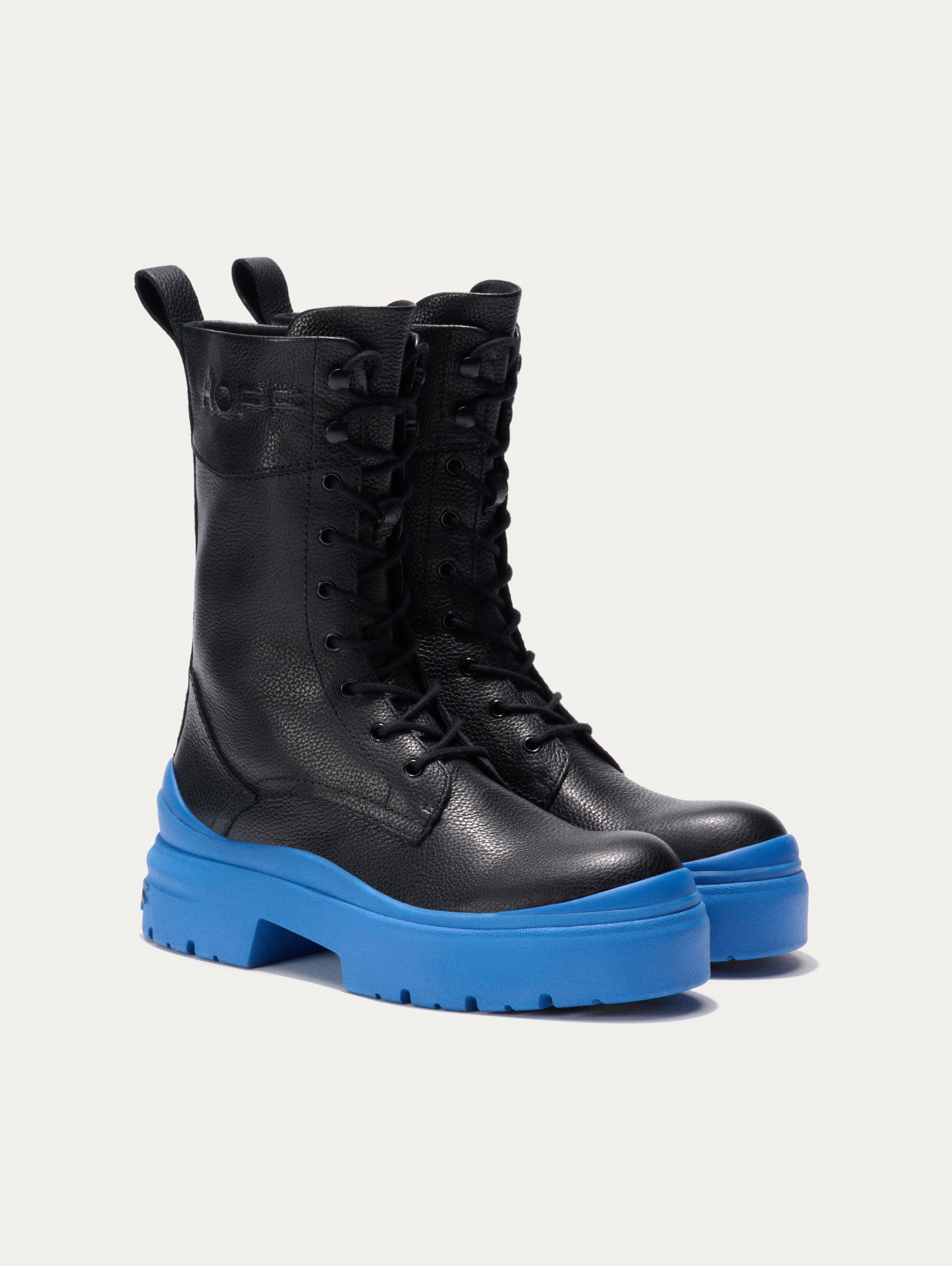 BOTA COMBAT FIELD AZUL