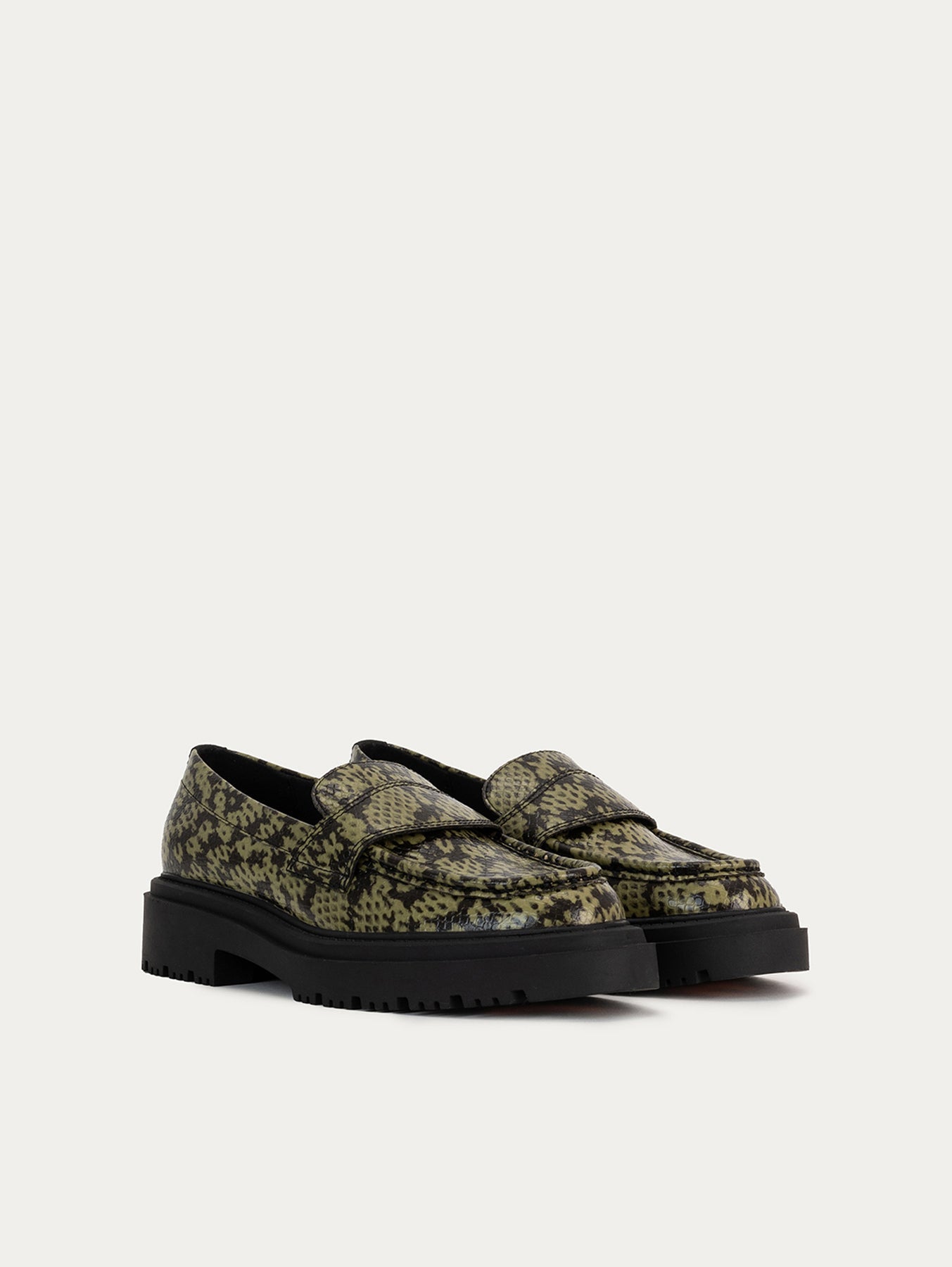 MOCASIN ANIMAL PRINT SCHOOL VERDE